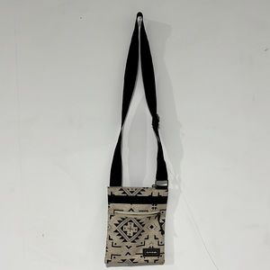 Dakine Cross Body